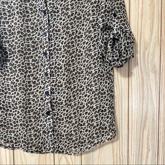 Leopard Long sleeve Blouse V neck Button down M-L - Picture 5 of 7